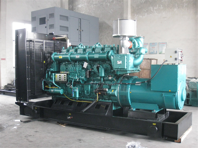 尚义200KW 柴油发电机的油耗是多少？